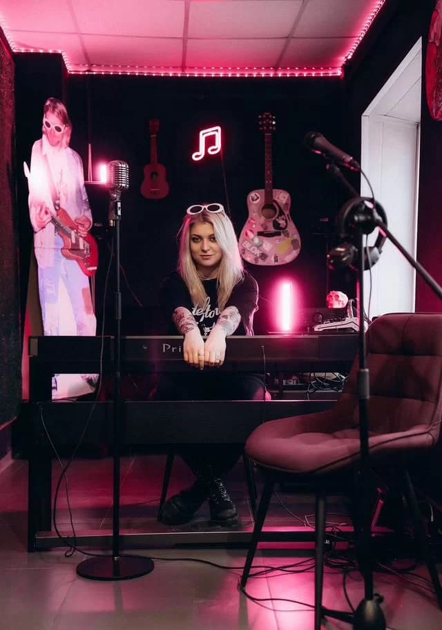 Настя Жукова — преподаватель вокала